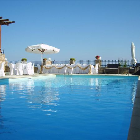 Yalis Hotel Votsi  Екстер'єр фото