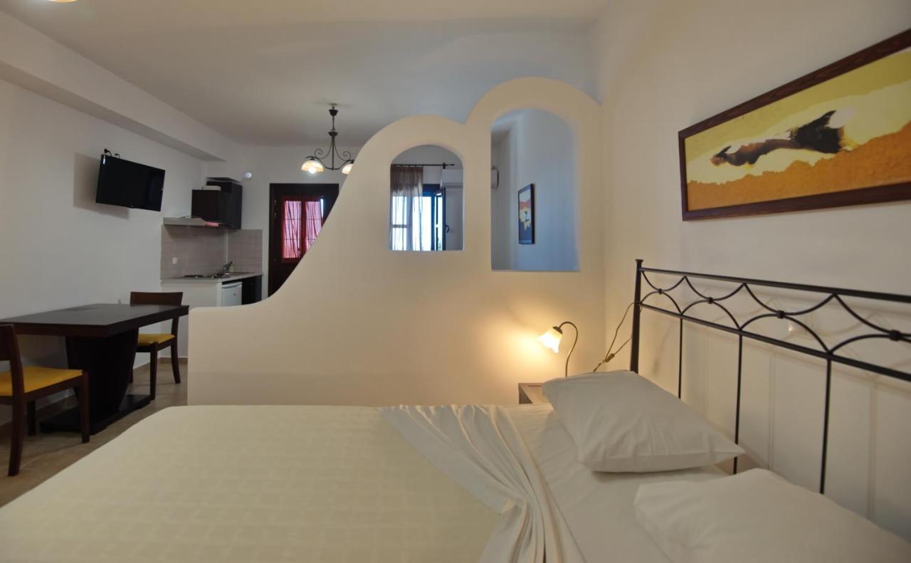 Yalis Hotel Votsi  Екстер'єр фото