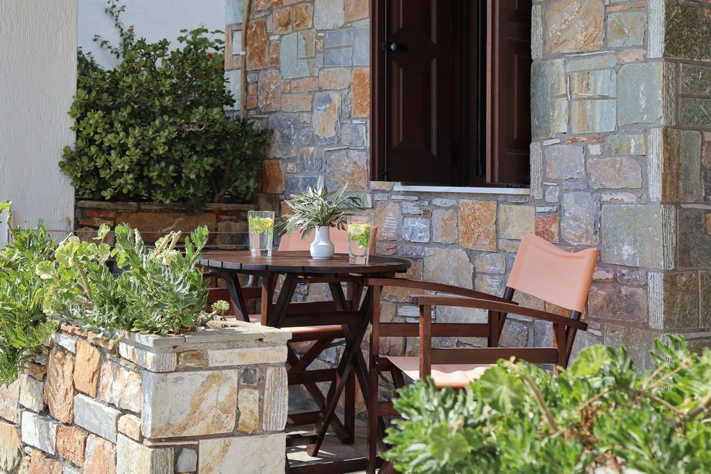 Yalis Hotel Votsi  Екстер'єр фото